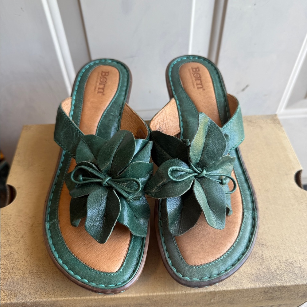 Born Green Leather Wedge Mules with Floral Bow - Picture 2 of 9